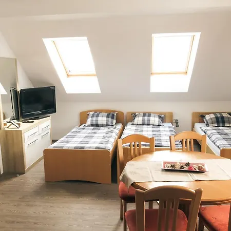 And Maraton Gæstehus 3*