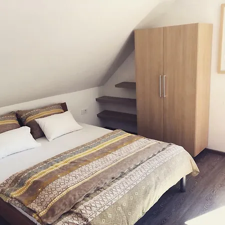 Casa de hóspedes And Maraton 3*