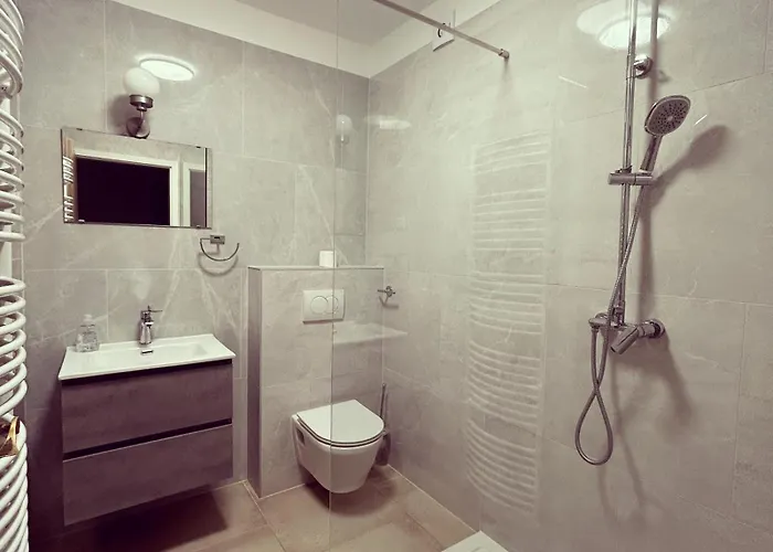 And Maraton 3* كْرانْيِسكا غورا